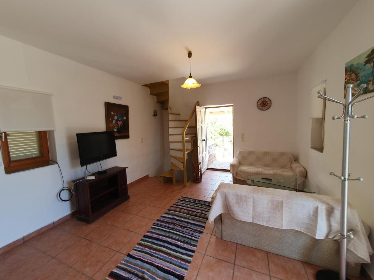 Appartamento Stoupa Mani Tower Esterno foto