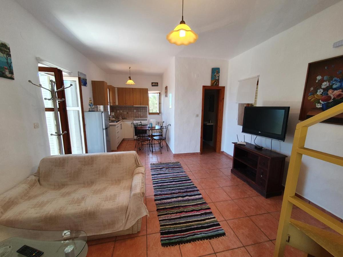 Appartamento Stoupa Mani Tower Esterno foto