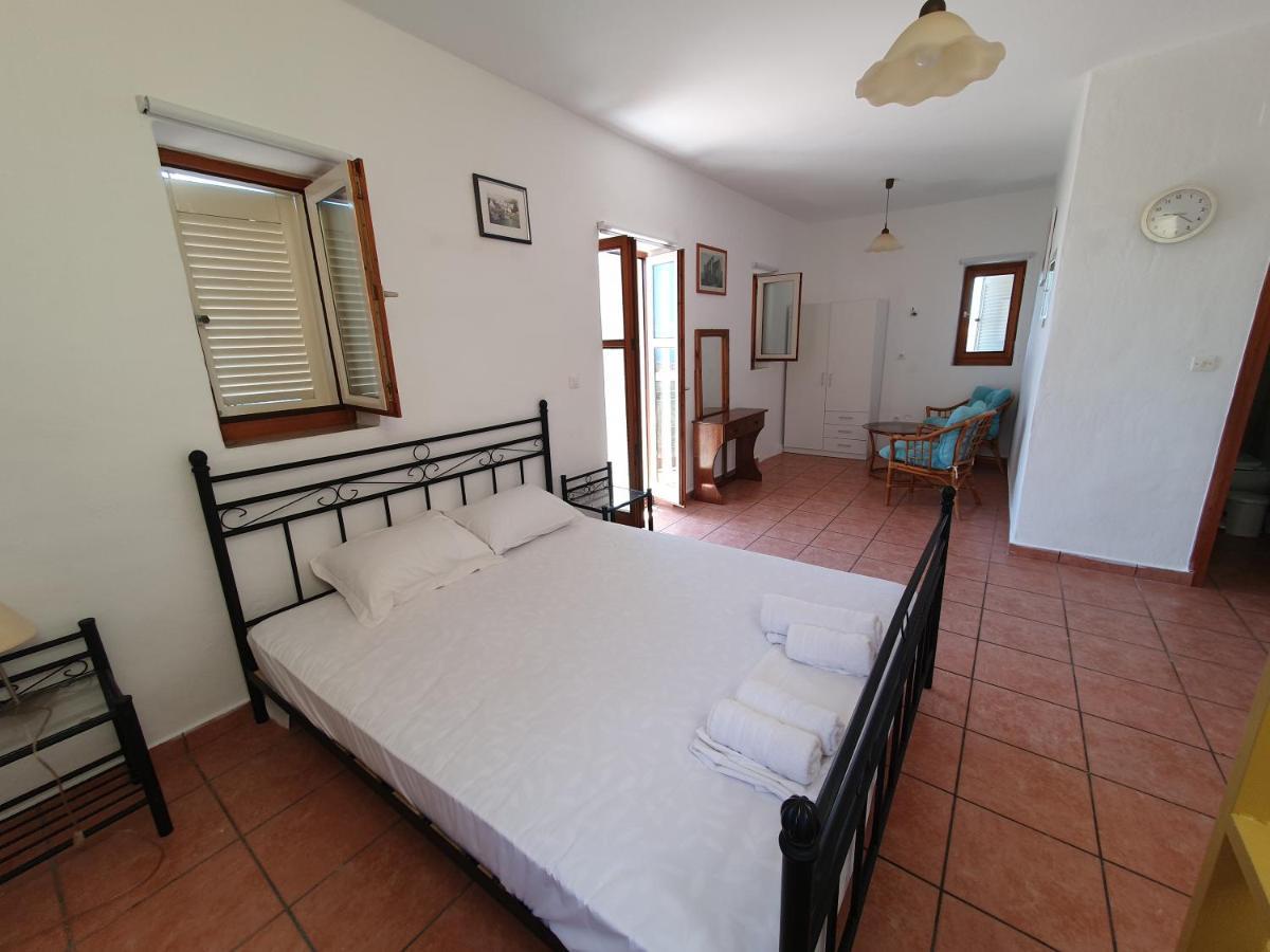 Appartamento Stoupa Mani Tower Esterno foto
