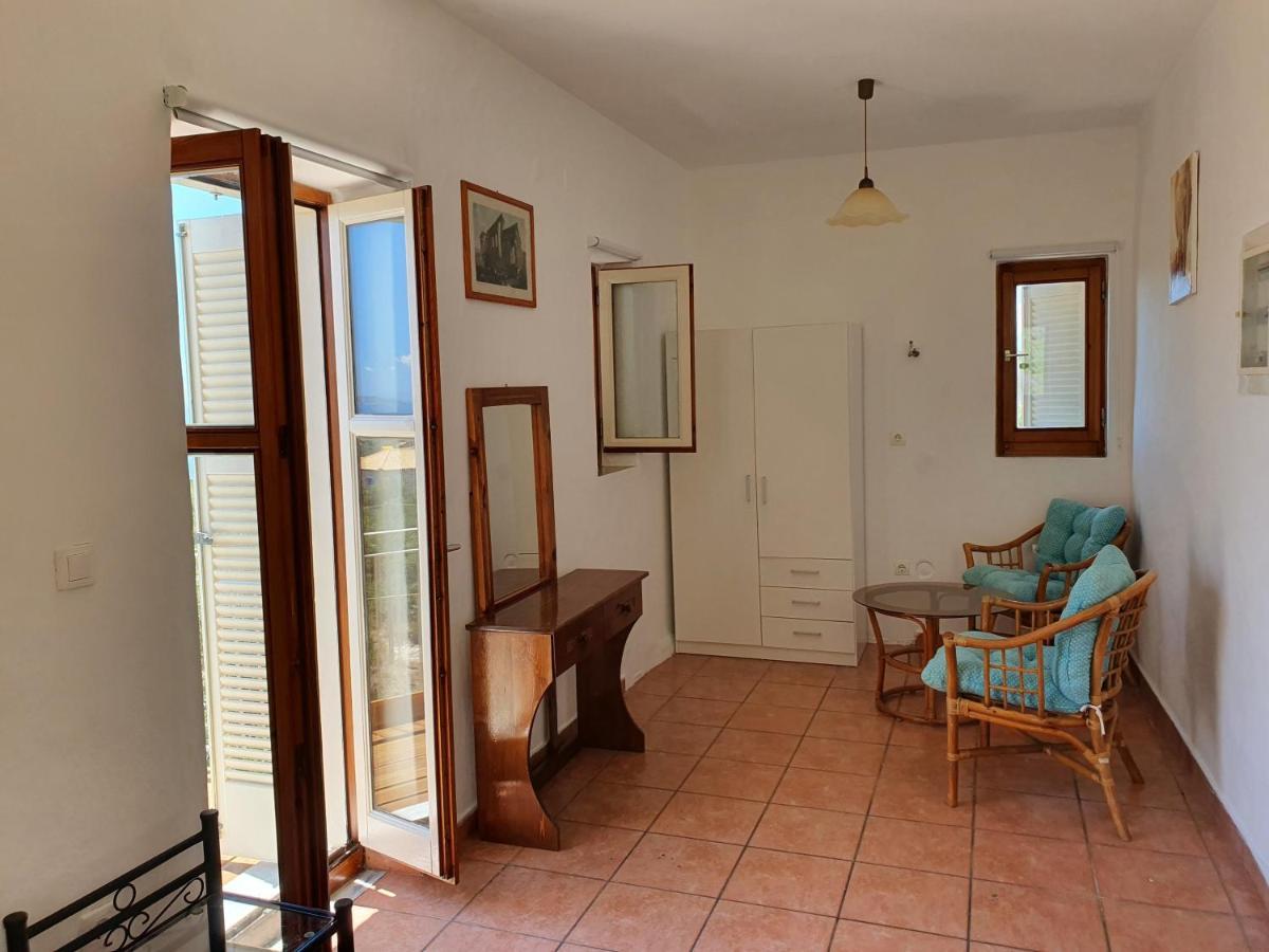 Appartamento Stoupa Mani Tower Esterno foto